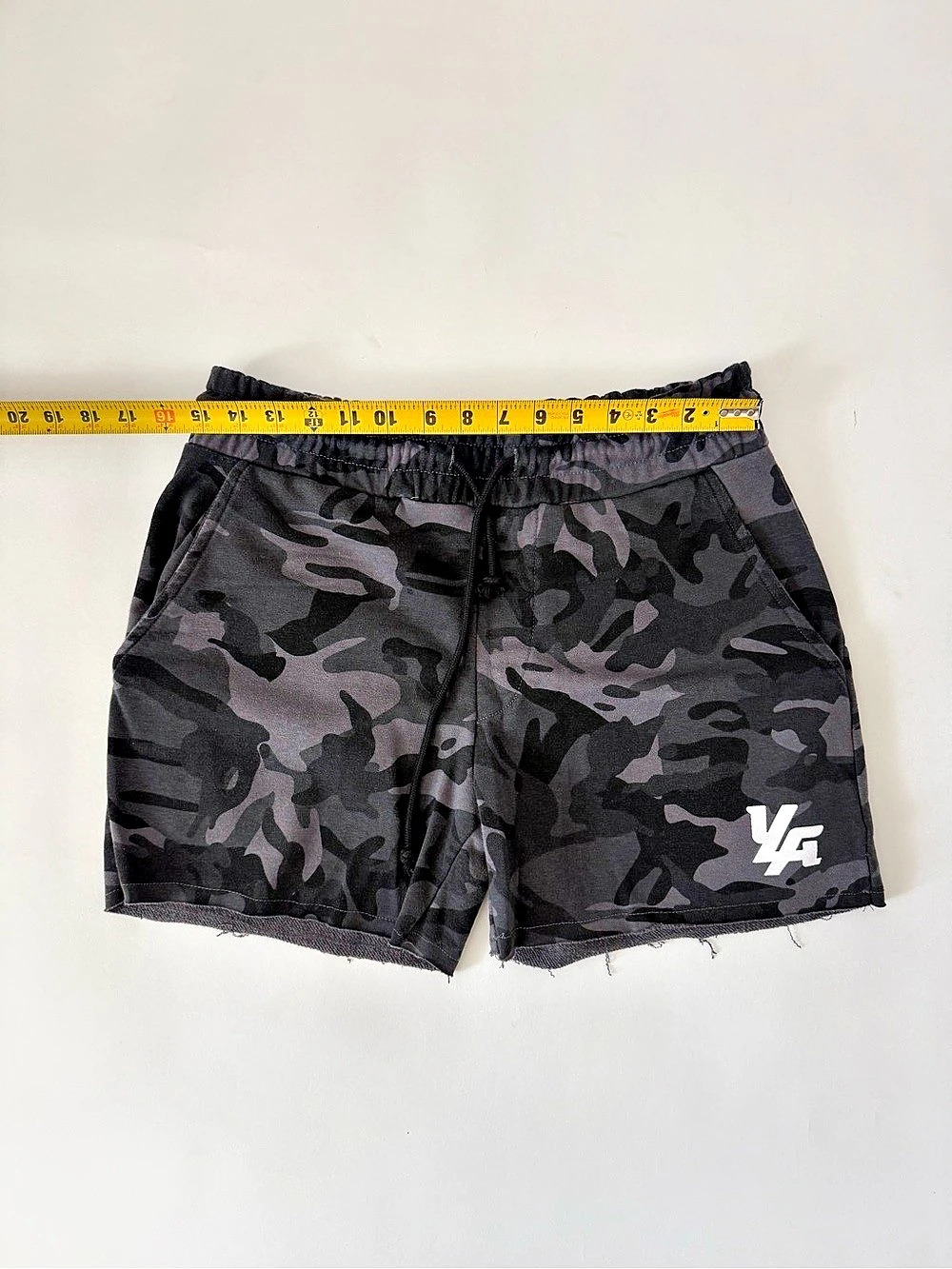 YoungLA Men's Camo Athletic Shorts Size Large